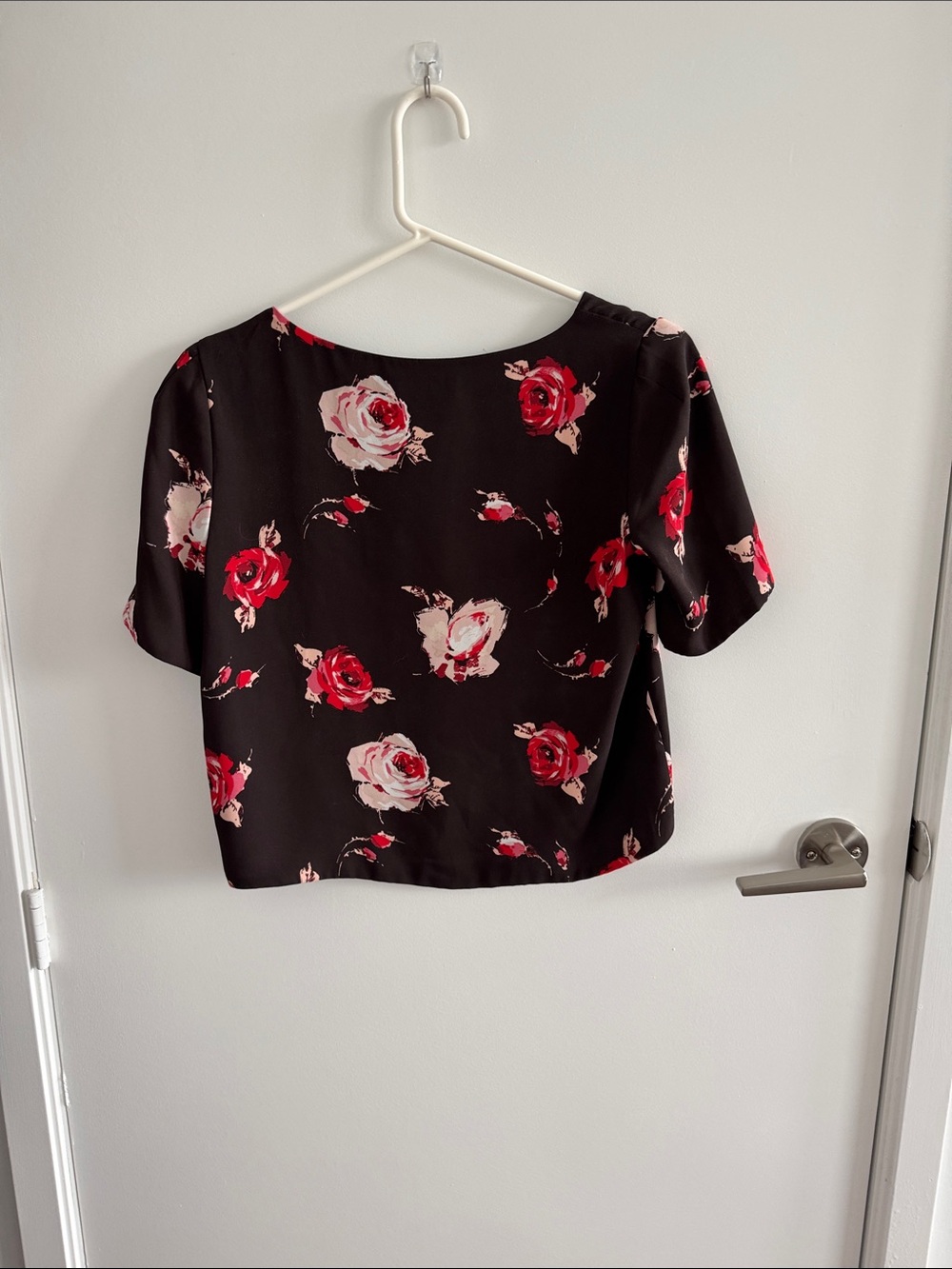 Babaton Randy Blouse - Picture 3 of 6